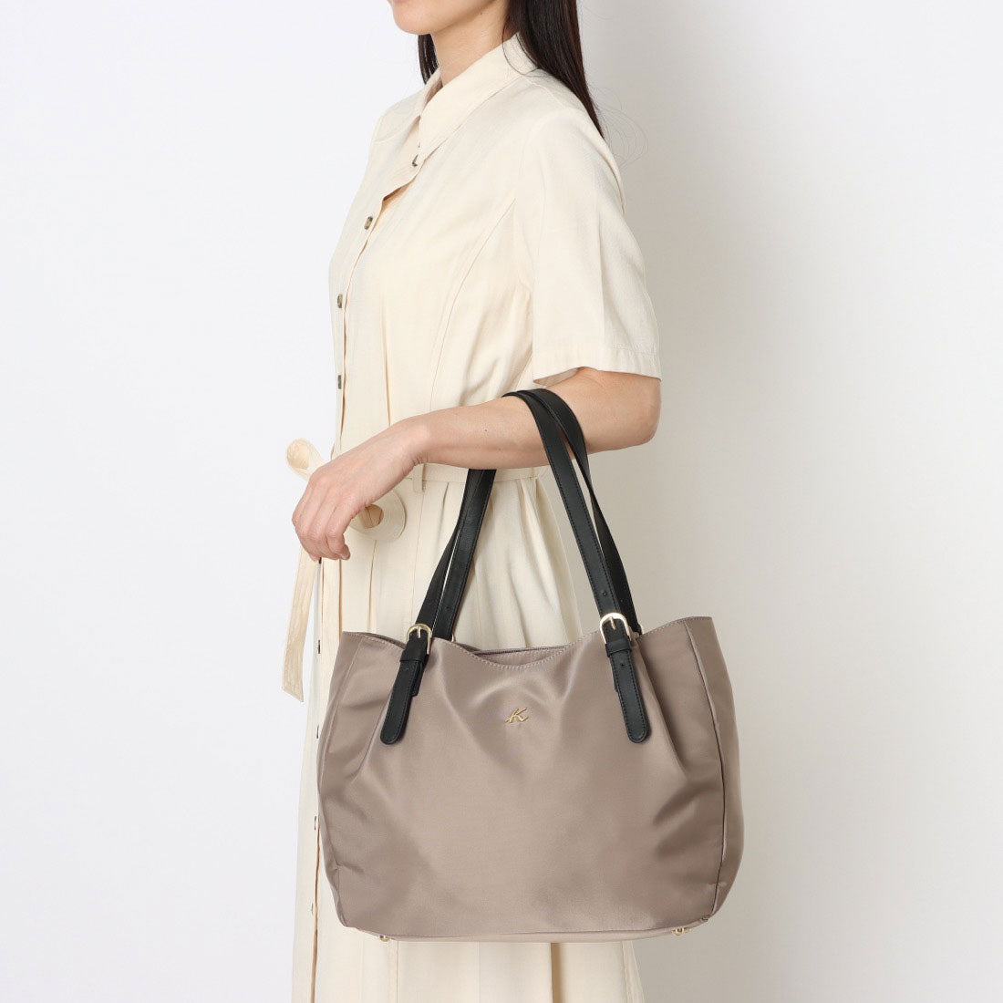 ナイロンセミショルダーバッグ IM-81