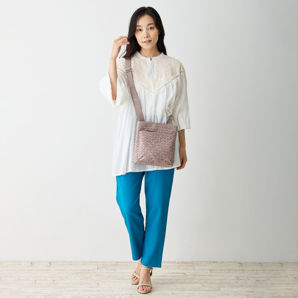 馬革ショルダーバッグ CI-18