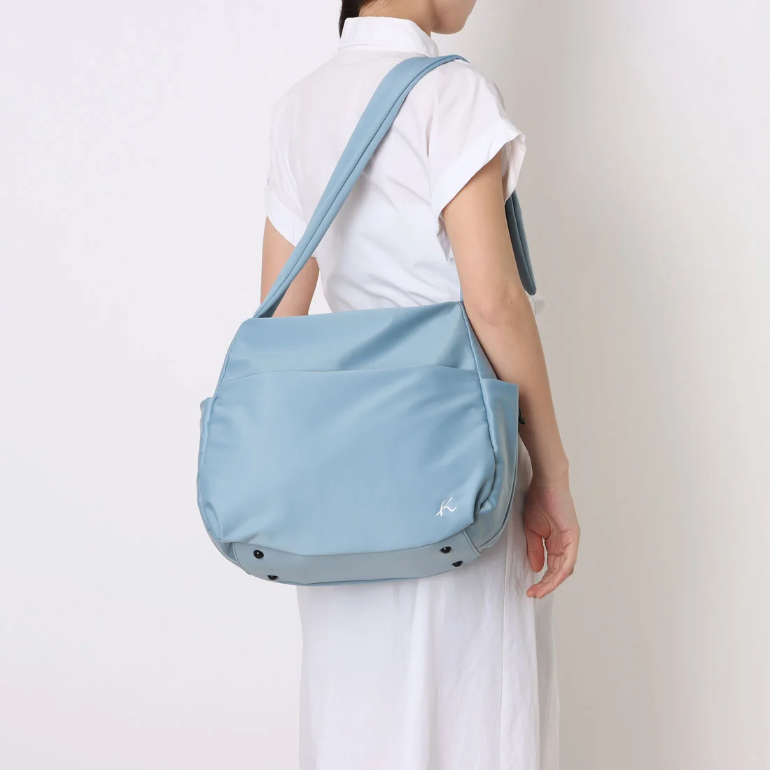 ナイロンセミショルダーバッグ CI-40