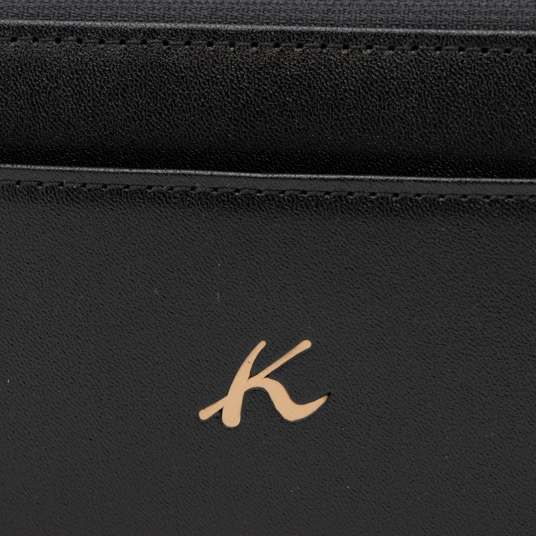 牛革ラウンド型長財布 D-82