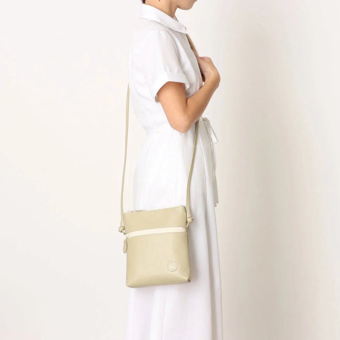 牛革ショルダーバッグ N2-195