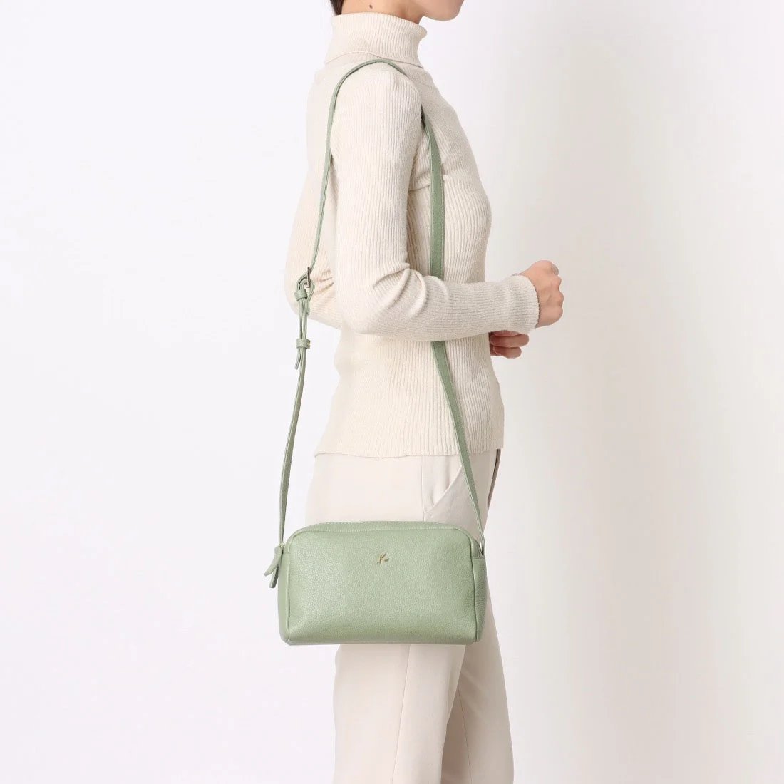 牛革ショルダーバッグ P-1101 – バッグのキタムラK2公式サイト