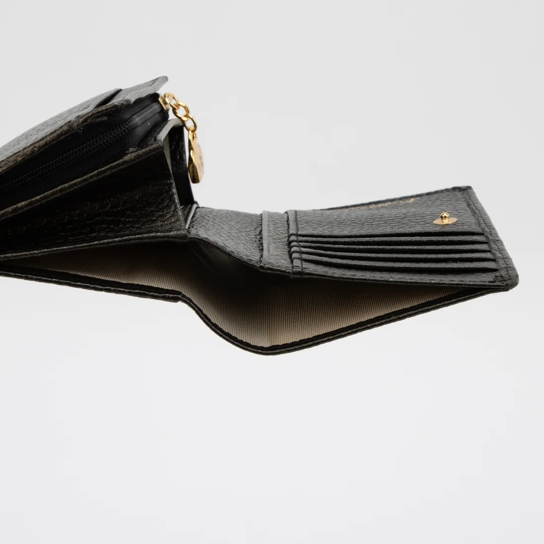 牛革二つ折り財布 U-73